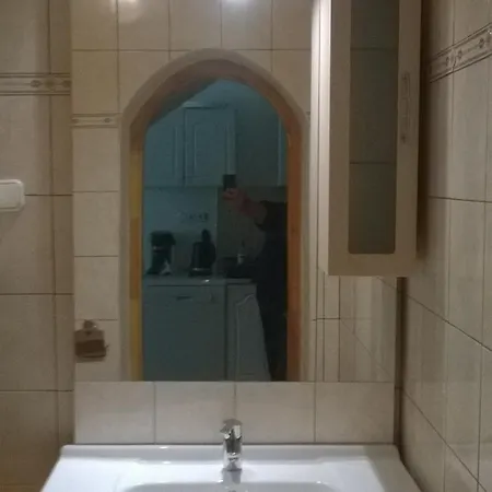 דירה Ferienwohnung Mit Pool Direkt Am See 2 *